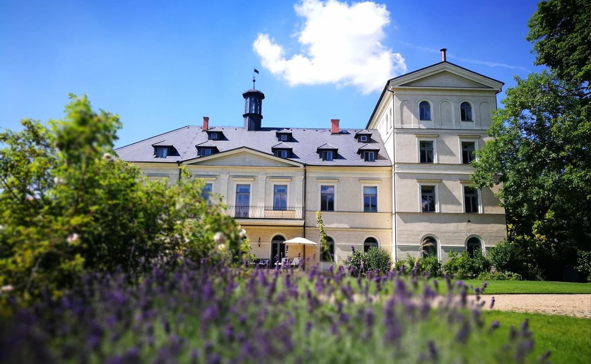 Chateau Mcely 
Hotel & Spa